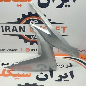 کاور بغل چراغ موتور سیکلت طرح کلیک نقره‌ای براق چپ (تکی) نو خط و خشدار